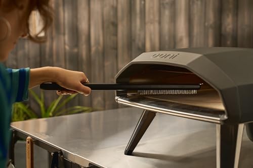 Ooni Wire Brush & Scraper – BBQ and Pizza Stone Cleaner, Grill Cleaner, Outdoor Cooking Tools, Barbecue Utensils - Short Handle - Image 5
